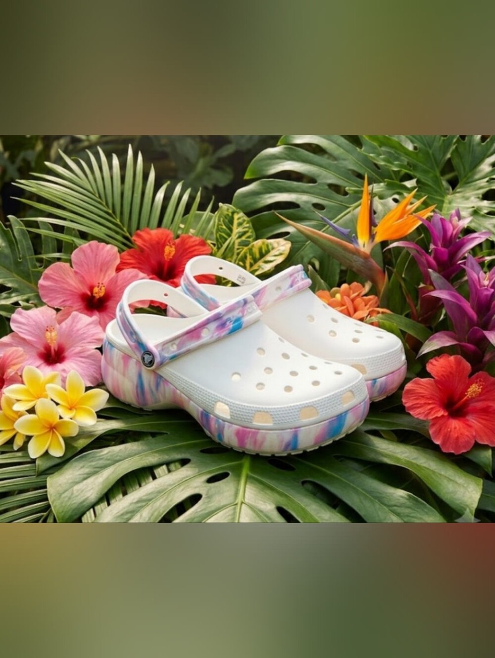 Crocs White Classic Platform Dream Clogs Watercolor Marble Women's Size 11 EUC